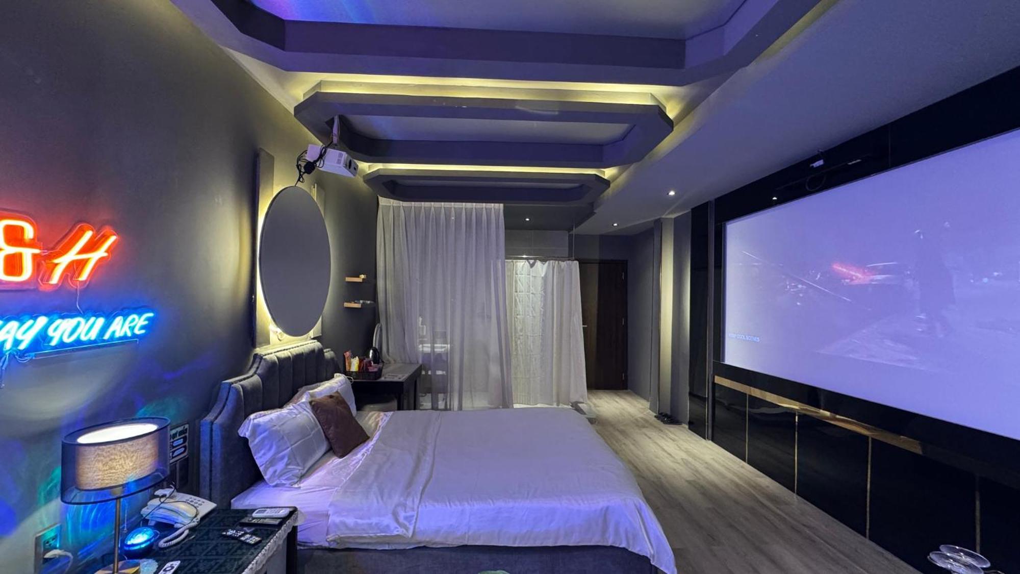 Khách sạn M&h Cinema
