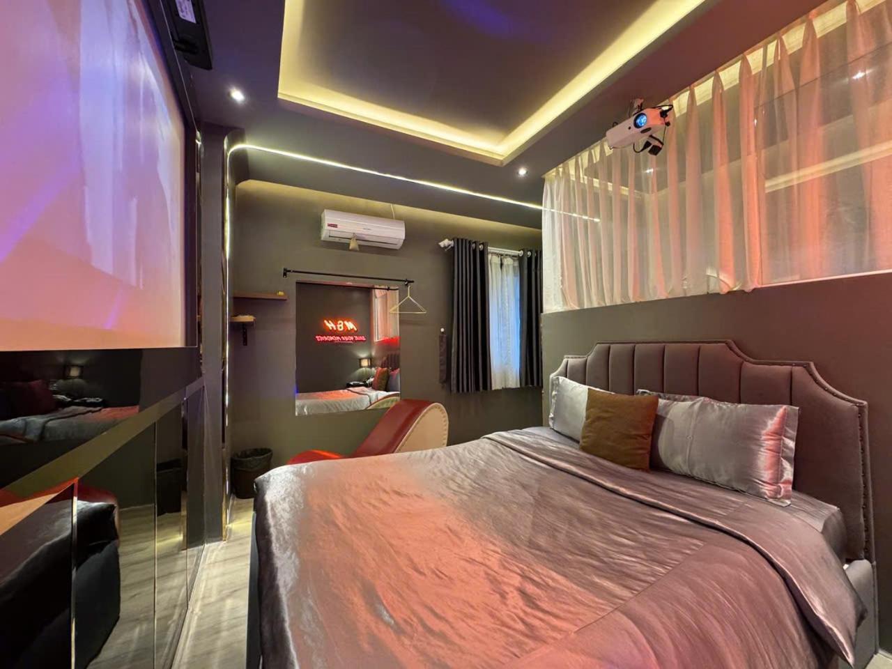 M&h Cinema Khách sạn